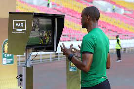 CAF: Formation VAR